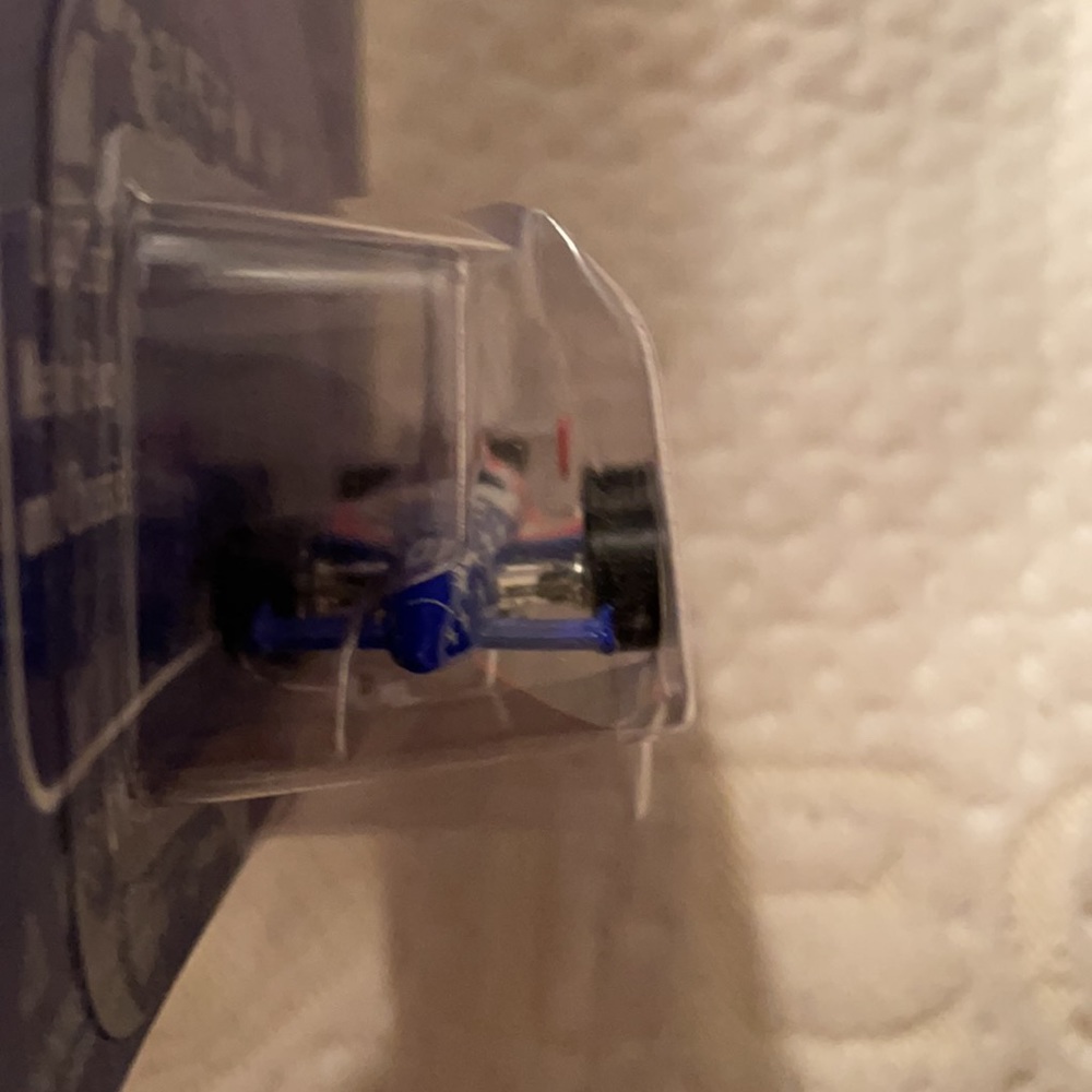 NIB Johnny Lightning 2002 Indy Racing Car 🏎 - Picture 4 of 6